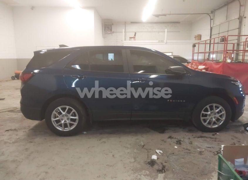 Photo 13 of 2023 Chevrolet Equinox FWD LS (VIN 3GNAXHEGXPL179396)