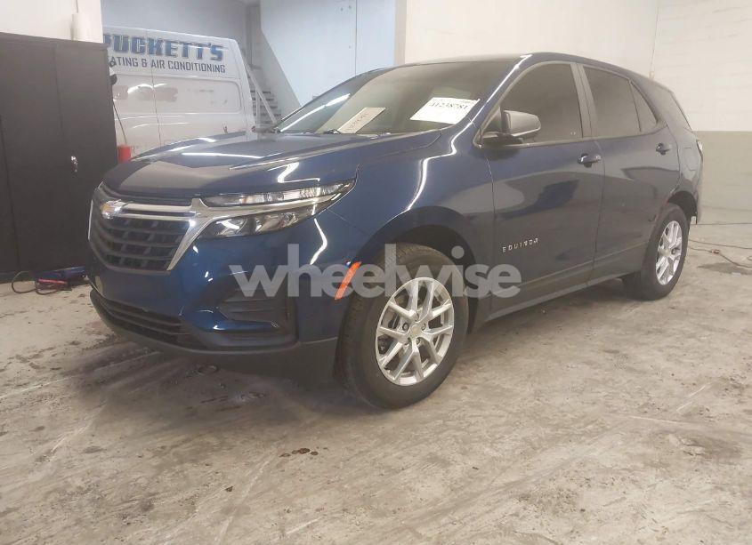 Photo 2 of 2023 Chevrolet Equinox FWD LS (VIN 3GNAXHEGXPL179396)