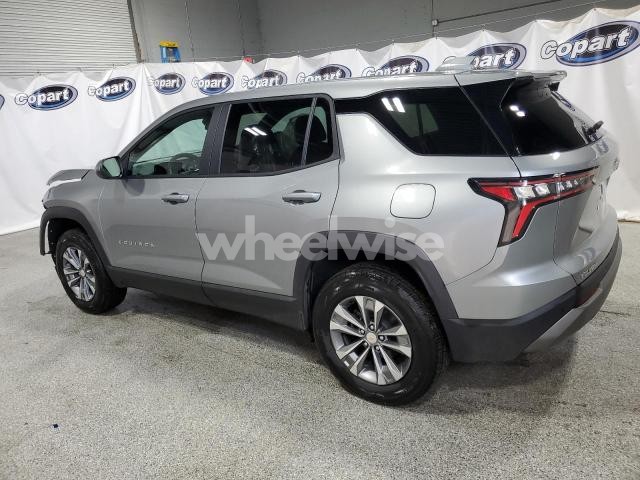 Photo 4 of 2025 CHEVROLET EQUINOX LT (VIN 3GNAXHEGXSL228797)
