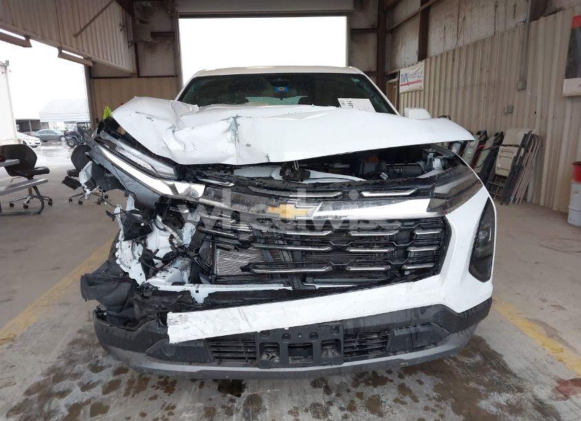 Photo 13 of 2025 Chevrolet Equinox FWD LT (VIN 3GNAXHEGXSL252341)