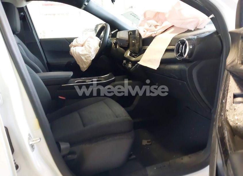 Photo 5 of 2025 Chevrolet Equinox FWD LT (VIN 3GNAXHEGXSL252341)