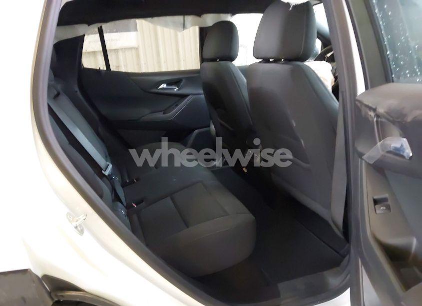 Photo 8 of 2025 Chevrolet Equinox FWD LT (VIN 3GNAXHEGXSL252341)