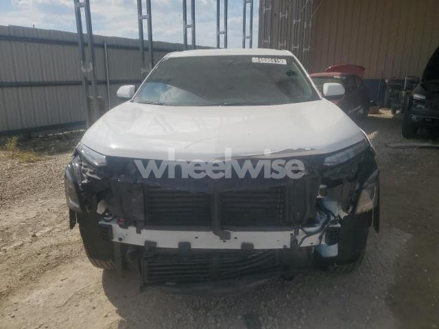 Photo 10 of 2025 CHEVROLET EQUINOX LT (VIN 3GNAXHEGXSL315468)