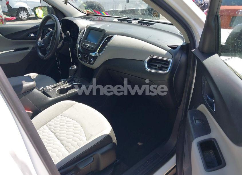 Photo 5 of 2018 Chevrolet Equinox LS (VIN 3GNAXHEV0JL300782)
