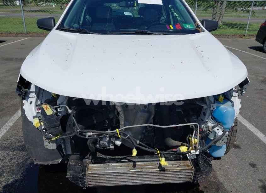 Photo 6 of 2018 Chevrolet Equinox LS (VIN 3GNAXHEV0JL300782)