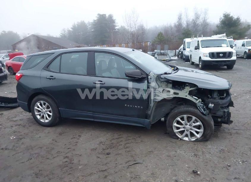 Photo 14 of 2018 Chevrolet Equinox LS (VIN 3GNAXHEV0JS504987)