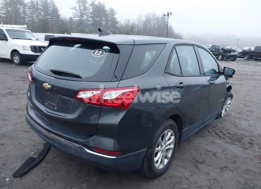 Photo 4 of 2018 Chevrolet Equinox LS (VIN 3GNAXHEV0JS504987)