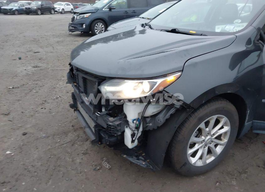 Photo 6 of 2018 Chevrolet Equinox LS (VIN 3GNAXHEV0JS504987)