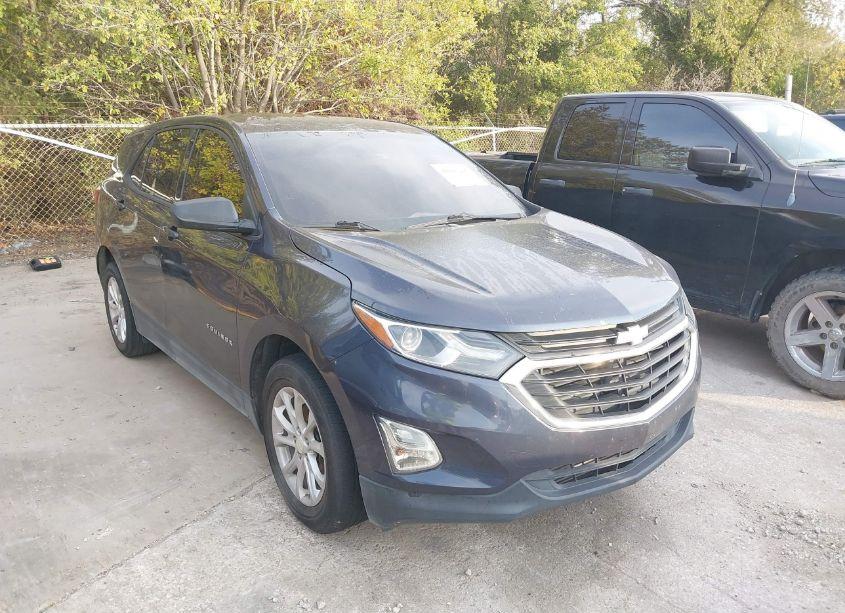 2018 Chevrolet Equinox LS (VIN 3GNAXHEV0JS644358) main photo
