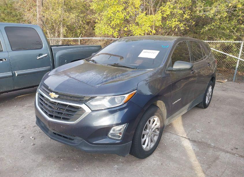 Photo 2 of 2018 Chevrolet Equinox LS (VIN 3GNAXHEV0JS644358)
