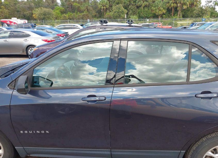 Photo 14 of 2019 Chevrolet Equinox LS (VIN 3GNAXHEV0KL220335)