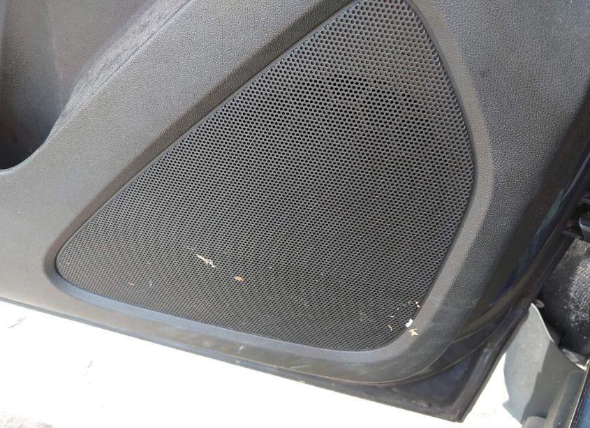 Photo 6 of 2019 Chevrolet Equinox LS (VIN 3GNAXHEV0KL220335)