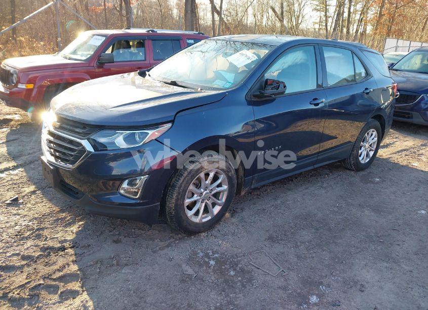 Photo 2 of 2019 Chevrolet Equinox LS (VIN 3GNAXHEV0KL307300)