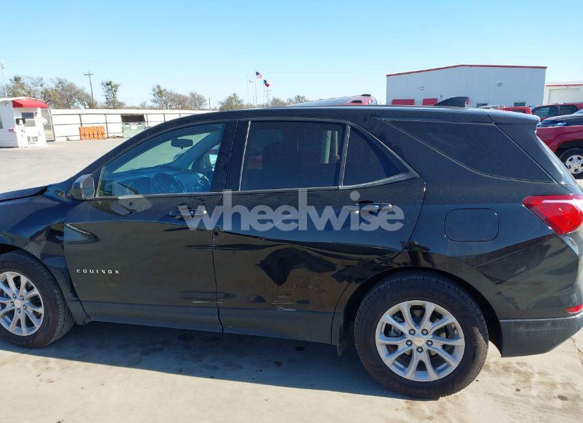 Photo 15 of 2019 Chevrolet Equinox LS (VIN 3GNAXHEV0KL355623)