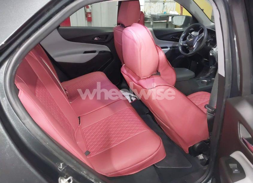 Photo 8 of 2019 Chevrolet Equinox LS (VIN 3GNAXHEV0KS634690)