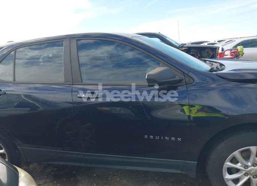 Photo 13 of 2020 Chevrolet Equinox FWD LS (VIN 3GNAXHEV0LS509190)