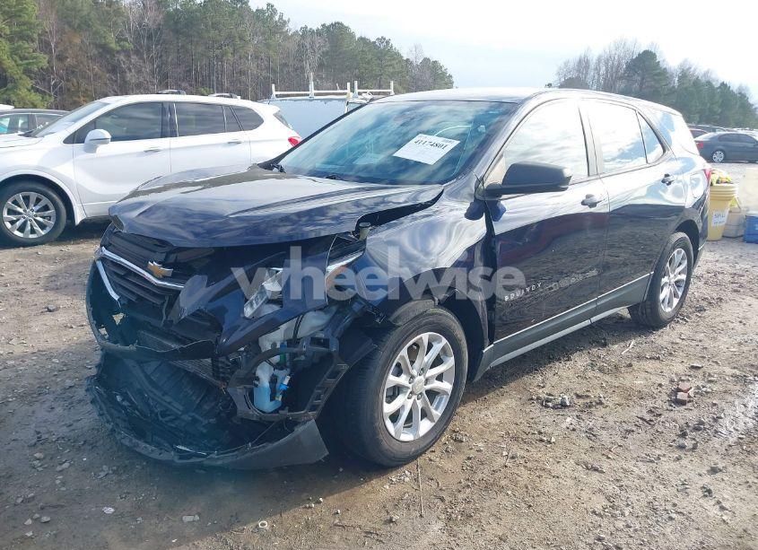 Photo 2 of 2020 Chevrolet Equinox FWD LS (VIN 3GNAXHEV0LS509190)
