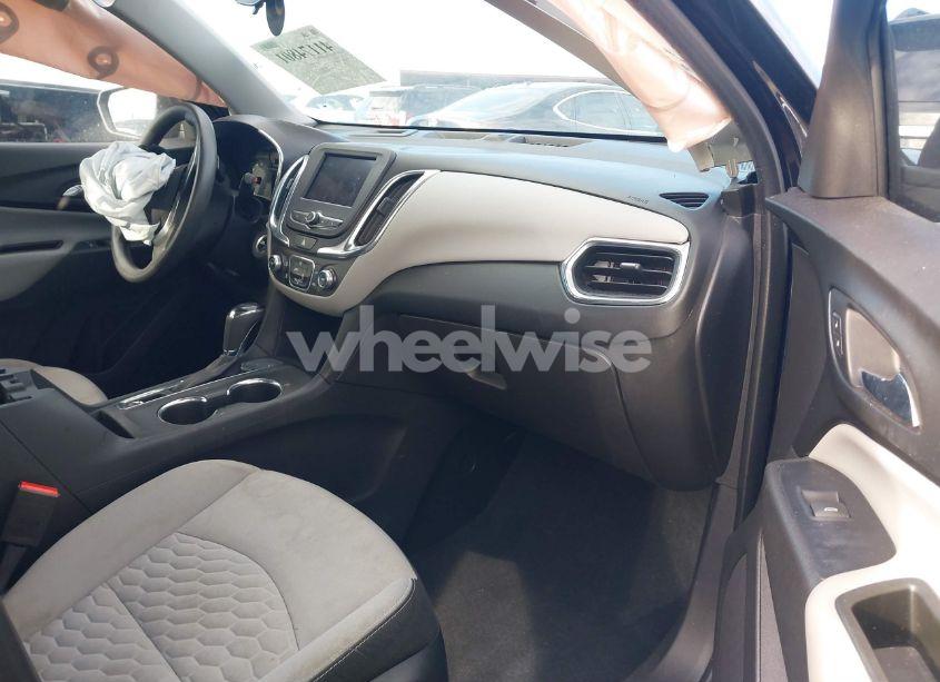 Photo 5 of 2020 Chevrolet Equinox FWD LS (VIN 3GNAXHEV0LS509190)