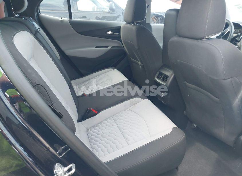 Photo 8 of 2020 Chevrolet Equinox FWD LS (VIN 3GNAXHEV0LS509190)