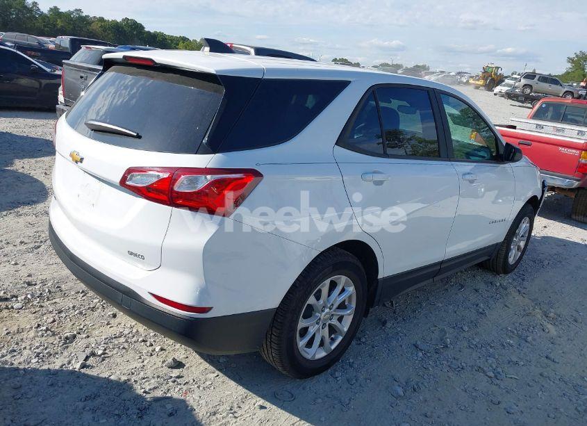 Photo 4 of 2020 Chevrolet Equinox FWD LS (VIN 3GNAXHEV0LS564089)
