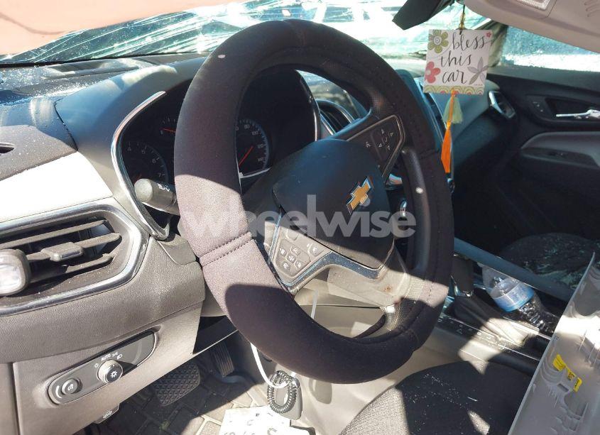 Photo 15 of 2020 Chevrolet Equinox FWD LS (VIN 3GNAXHEV0LS569664)