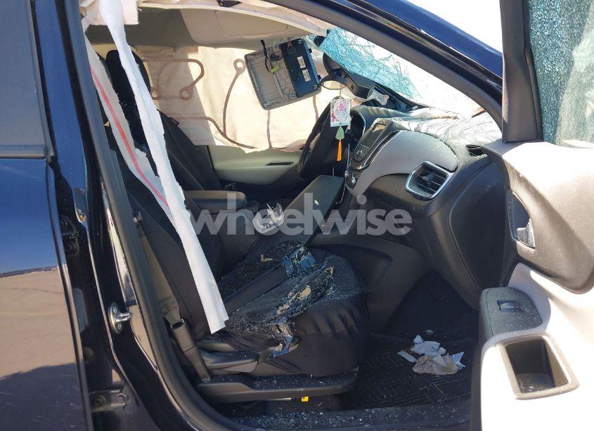 Photo 5 of 2020 Chevrolet Equinox FWD LS (VIN 3GNAXHEV0LS569664)