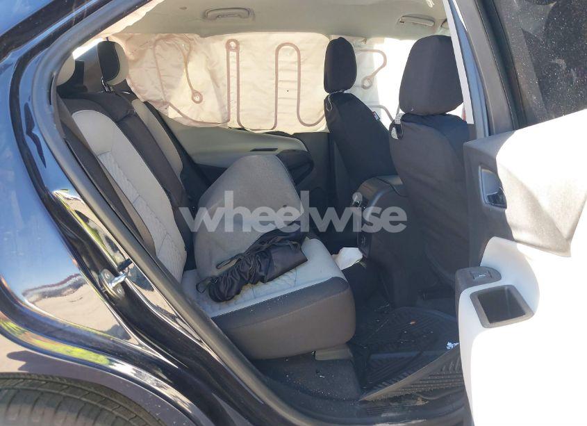 Photo 8 of 2020 Chevrolet Equinox FWD LS (VIN 3GNAXHEV0LS569664)