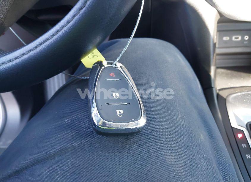 Photo 11 of 2020 Chevrolet Equinox FWD LS (VIN 3GNAXHEV0LS696088)