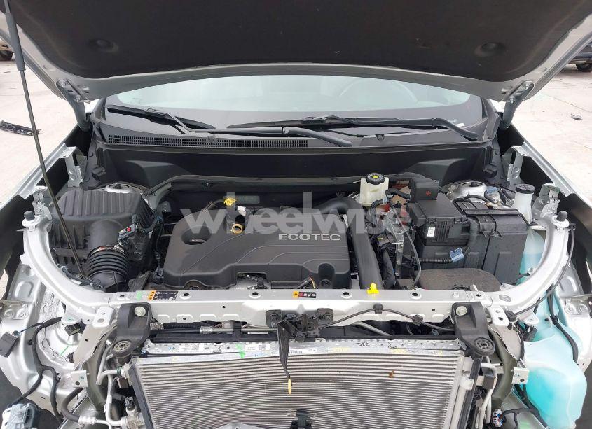 Photo 10 of 2020 Chevrolet Equinox FWD LS (VIN 3GNAXHEV0LS735472)