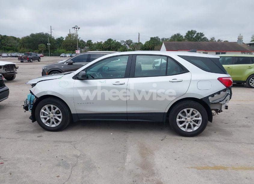 Photo 15 of 2020 Chevrolet Equinox FWD LS (VIN 3GNAXHEV0LS735472)
