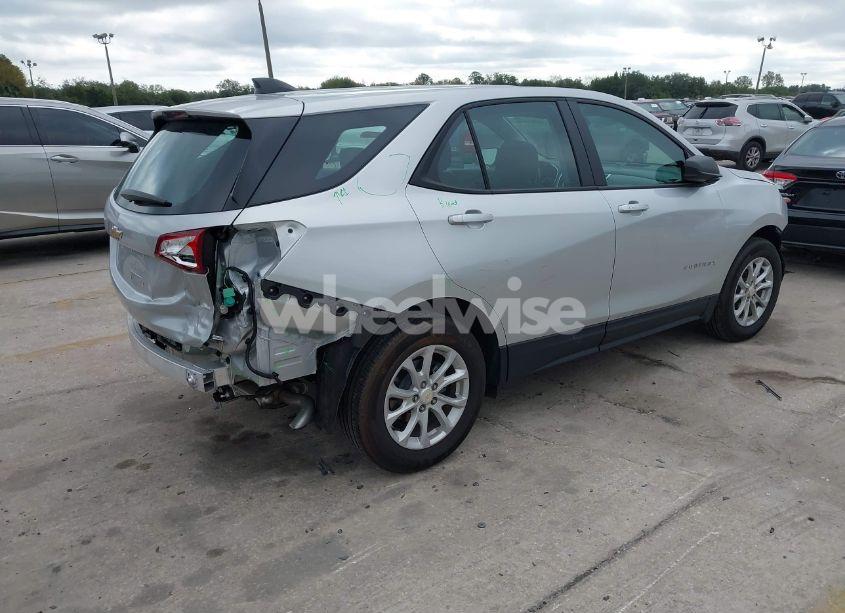 Photo 4 of 2020 Chevrolet Equinox FWD LS (VIN 3GNAXHEV0LS735472)