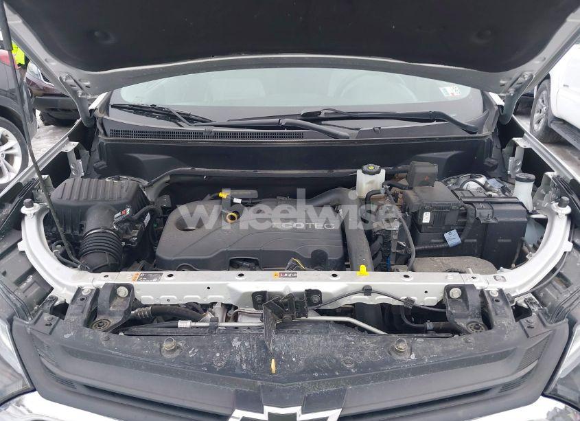 Photo 10 of 2021 Chevrolet Equinox FWD LS (VIN 3GNAXHEV0MS105355)