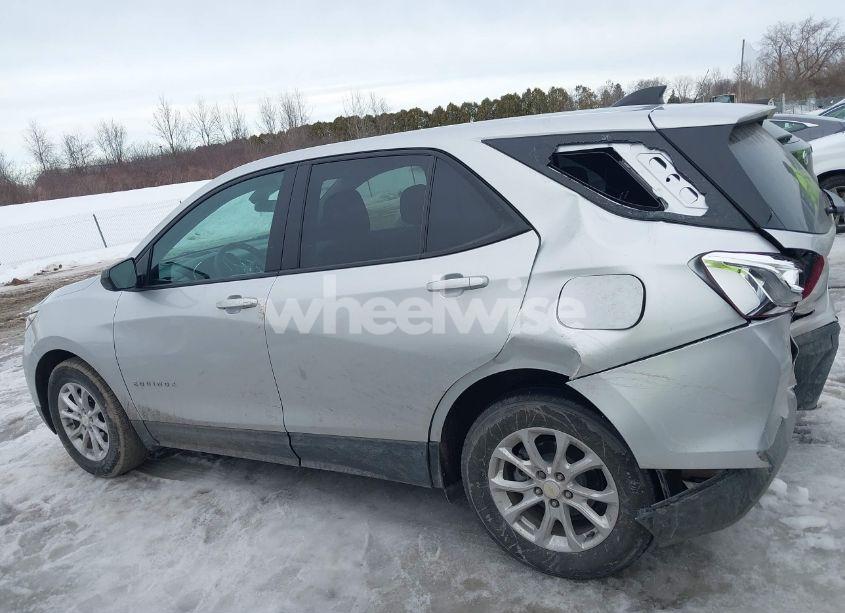 Photo 13 of 2021 Chevrolet Equinox FWD LS (VIN 3GNAXHEV0MS105355)