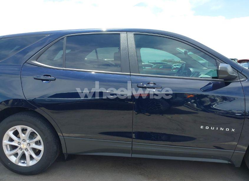 Photo 13 of 2021 Chevrolet Equinox FWD LS (VIN 3GNAXHEV0MS121362)