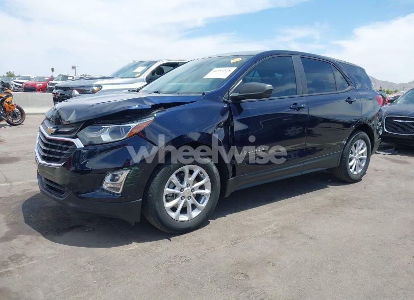 Photo 2 of 2021 Chevrolet Equinox FWD LS (VIN 3GNAXHEV0MS121362)
