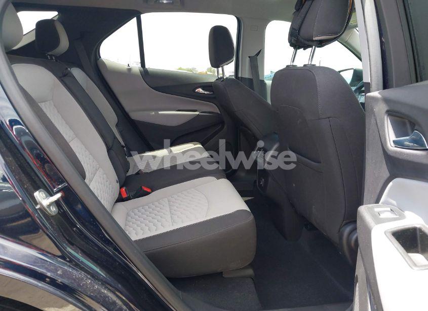 Photo 8 of 2021 Chevrolet Equinox FWD LS (VIN 3GNAXHEV0MS121362)