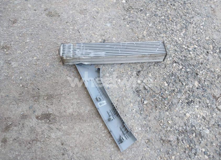 Photo 12 of 2021 Chevrolet Equinox FWD LS (VIN 3GNAXHEV0MS123855)