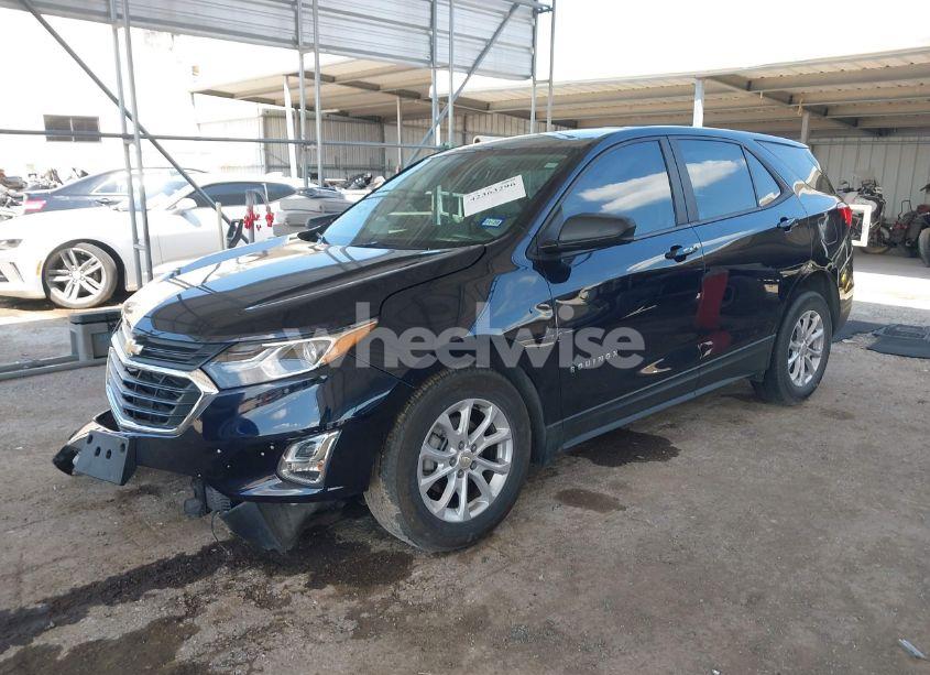 Photo 2 of 2021 Chevrolet Equinox FWD LS (VIN 3GNAXHEV0MS123855)