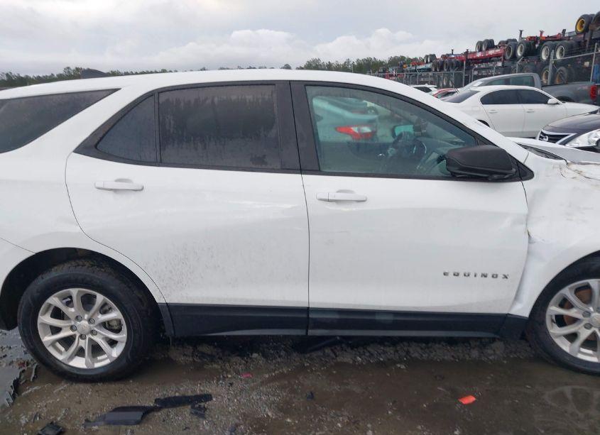 Photo 13 of 2021 Chevrolet Equinox FWD LS (VIN 3GNAXHEV0MS173705)