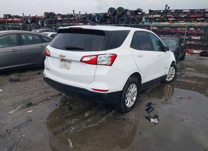 Photo 4 of 2021 Chevrolet Equinox FWD LS (VIN 3GNAXHEV0MS173705)
