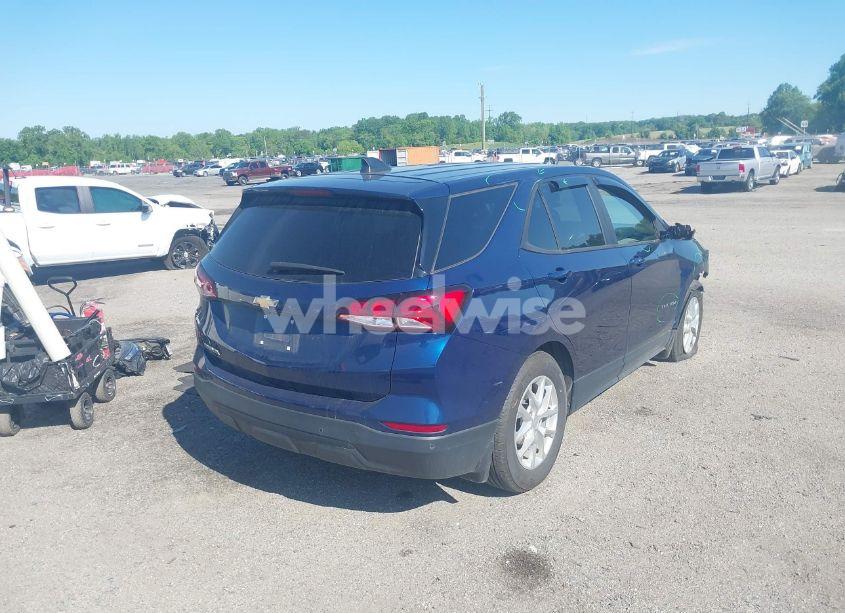Photo 4 of 2022 Chevrolet Equinox FWD LS (VIN 3GNAXHEV0NS167257)