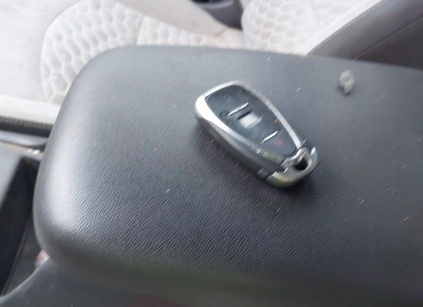 Photo 11 of 2018 Chevrolet Equinox LS (VIN 3GNAXHEV1JS531356)