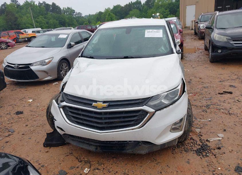 Photo 12 of 2018 Chevrolet Equinox LS (VIN 3GNAXHEV1JS554314)