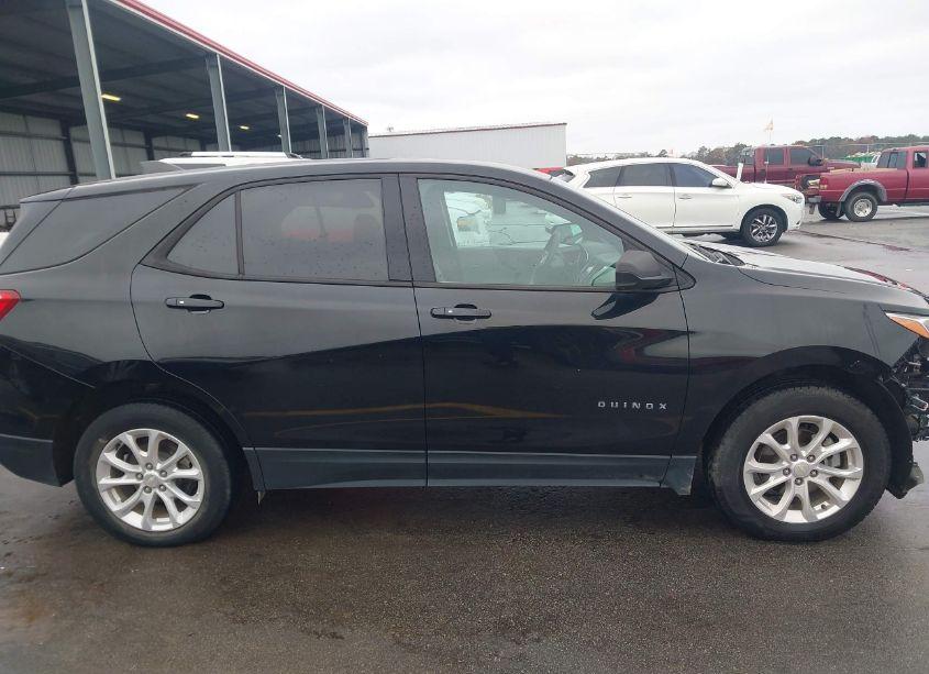 Photo 14 of 2019 Chevrolet Equinox LS (VIN 3GNAXHEV1KL213054)