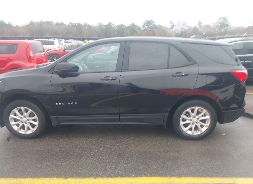 Photo 15 of 2019 Chevrolet Equinox LS (VIN 3GNAXHEV1KL213054)