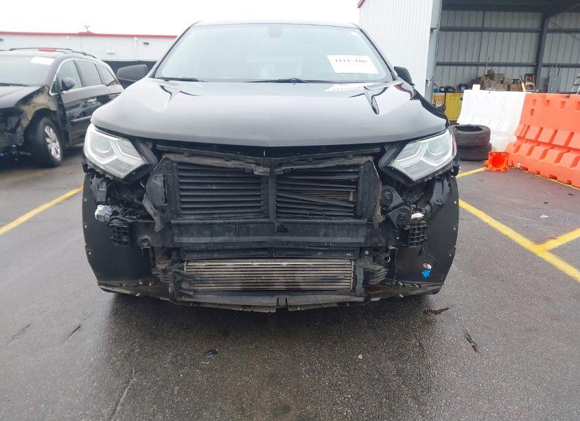 Photo 6 of 2019 Chevrolet Equinox LS (VIN 3GNAXHEV1KL213054)