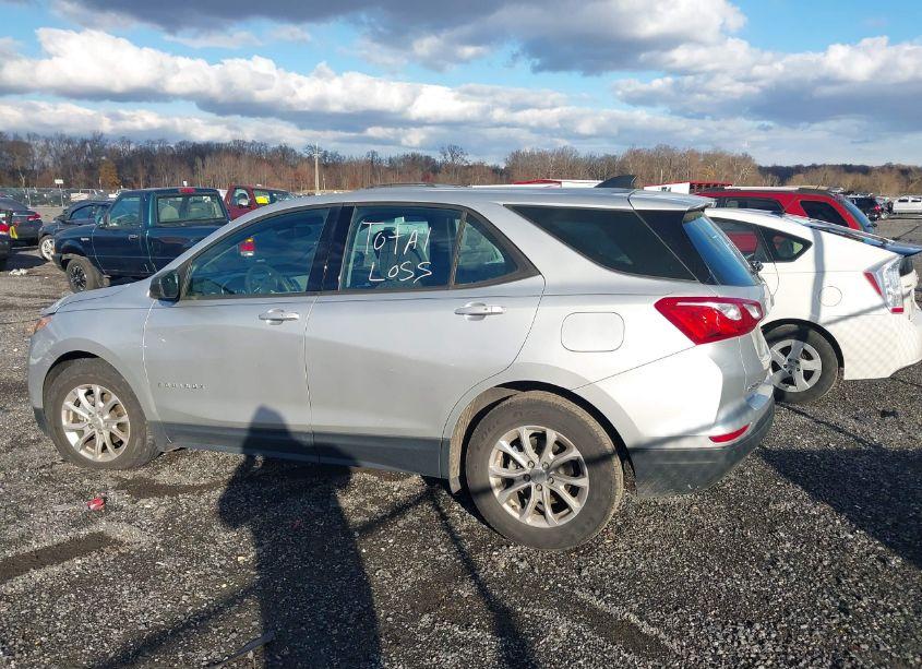 Photo 14 of 2019 Chevrolet Equinox LS (VIN 3GNAXHEV1KS525087)