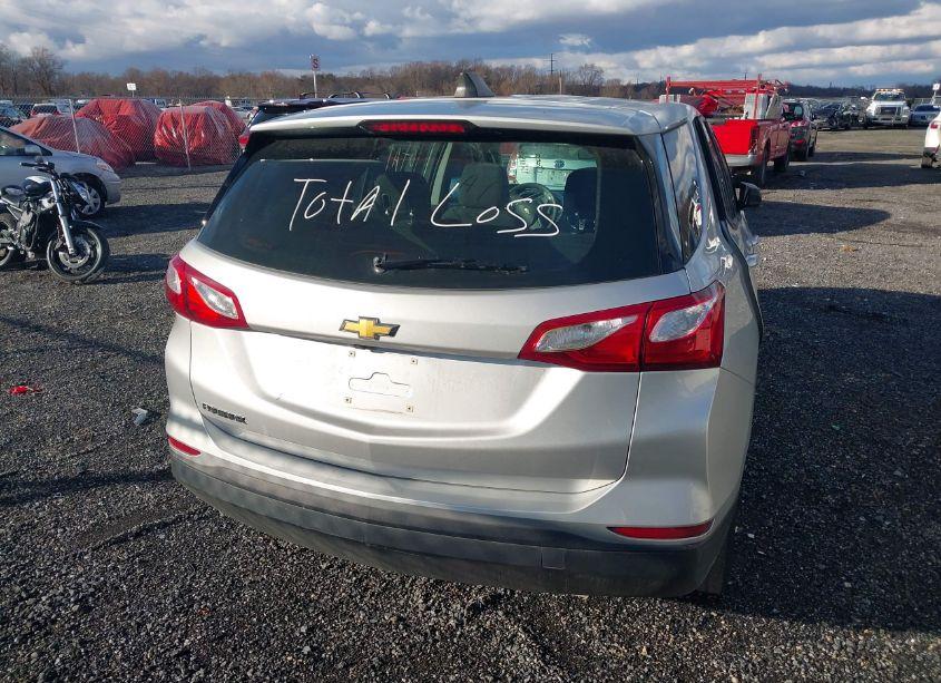 Photo 16 of 2019 Chevrolet Equinox LS (VIN 3GNAXHEV1KS525087)