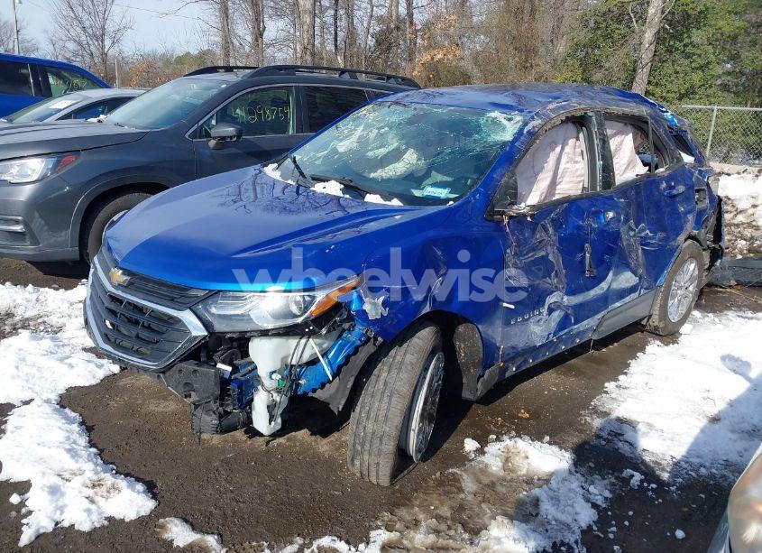 Photo 2 of 2019 Chevrolet Equinox LS (VIN 3GNAXHEV1KS559370)