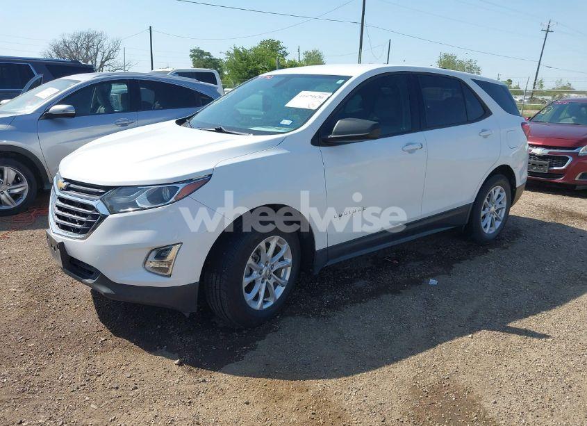 Photo 2 of 2019 Chevrolet Equinox LS (VIN 3GNAXHEV1KS673532)